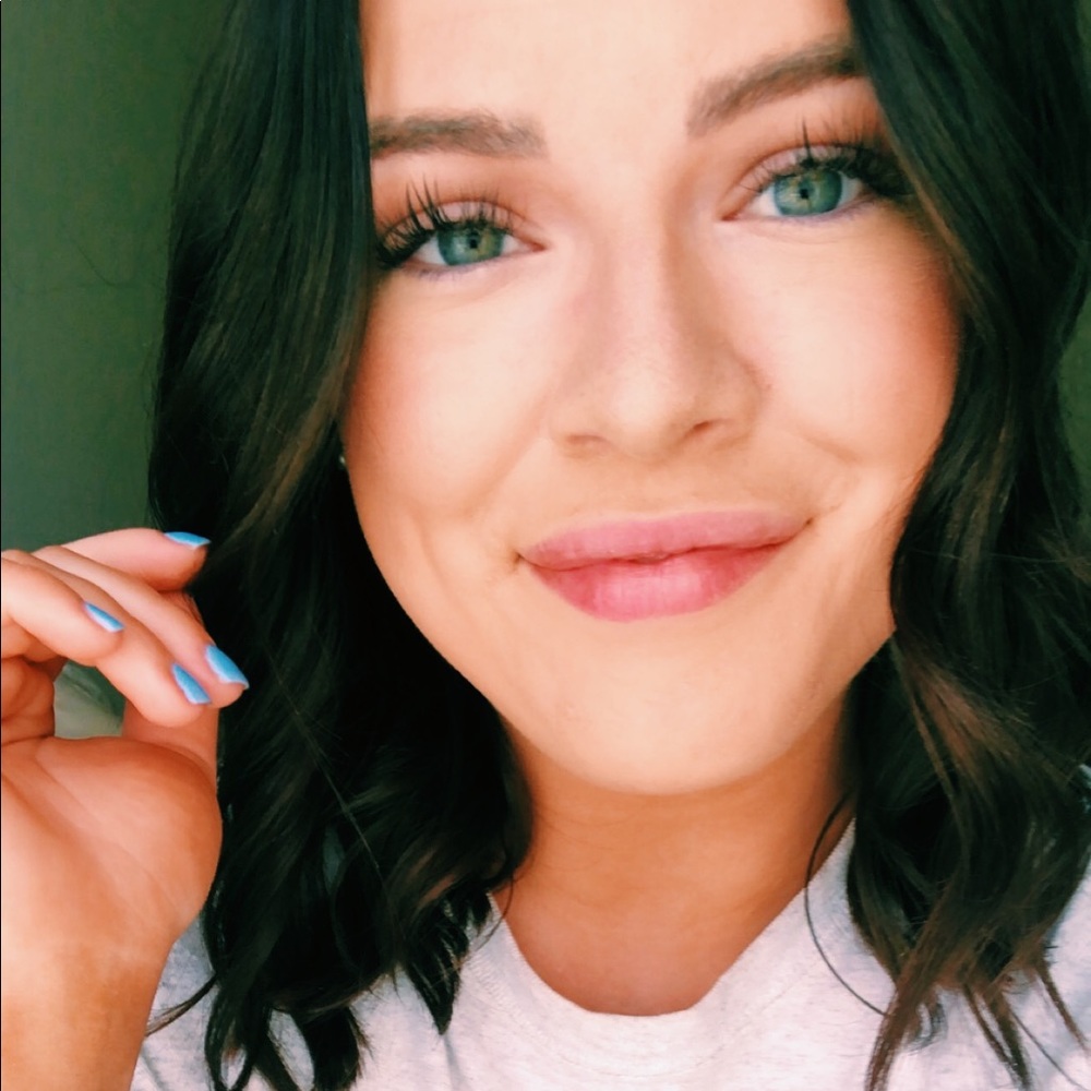 Meet your Posher, Paige